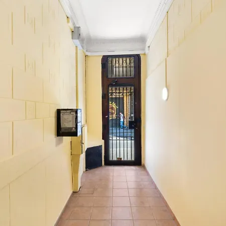 Gràcia Charm Sunlit Terrace, Ac&exposed Brick Apartamento Barcelona